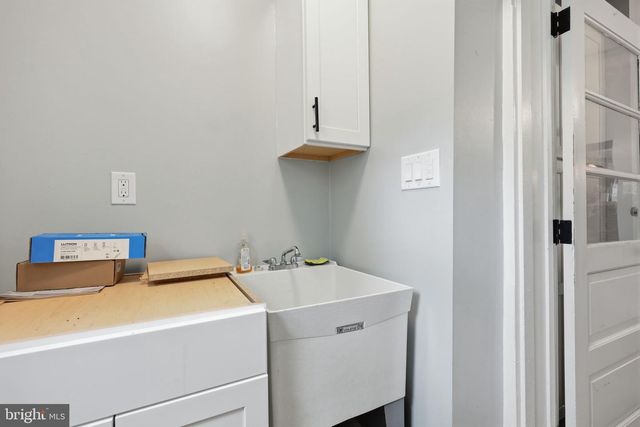 353 HERMITAGE ST, Philadelphia, PA 19128