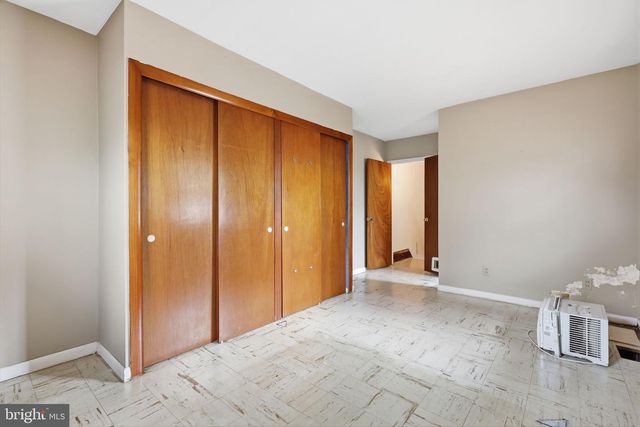 353 HERMITAGE ST, Philadelphia, PA 19128