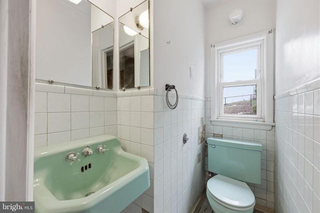 353 HERMITAGE ST, Philadelphia, PA 19128