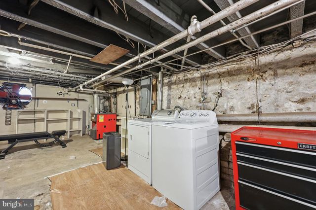 353 HERMITAGE ST, Philadelphia, PA 19128