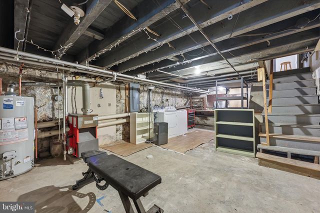 353 HERMITAGE ST, Philadelphia, PA 19128