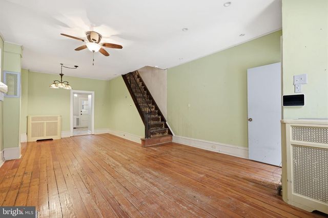 353 HERMITAGE ST, Philadelphia, PA 19128