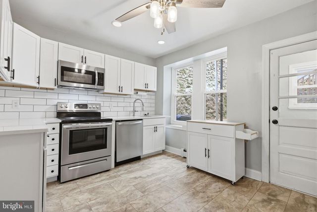 353 HERMITAGE ST, Philadelphia, PA 19128