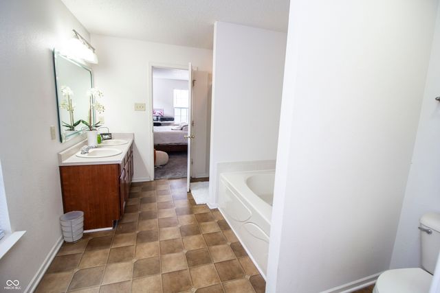 15278 Radiance Drive, Noblesville, IN 46060