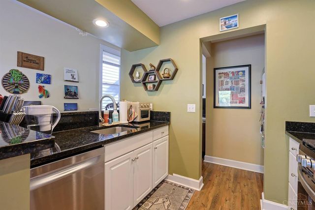 982 Hatch Street, Cincinnati, OH 45208