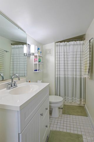 982 Hatch Street, Cincinnati, OH 45208