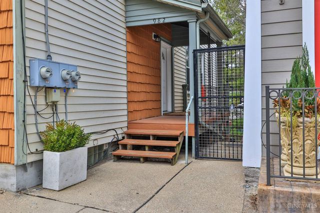 982 Hatch Street, Cincinnati, OH 45208