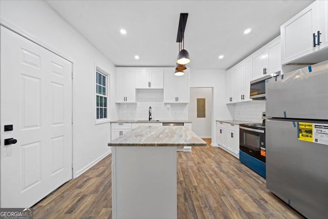 2972 8th Street, East Point, GA 30344
