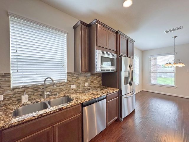 2514 Deerwood Heights Lane, Manvel, TX 77578