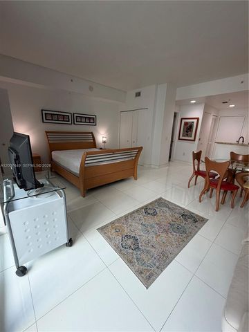 3180 SW 22nd Ter 302, Miami, FL 33145