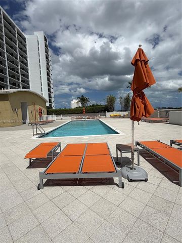 3180 SW 22nd Ter 302, Miami, FL 33145