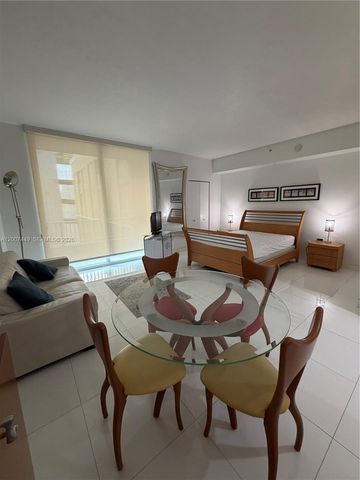 3180 SW 22nd Ter 302, Miami, FL 33145