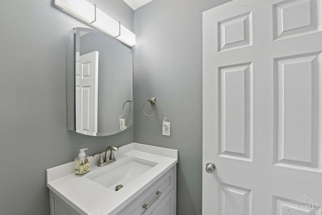 7313 Chatham Court, West Chester, OH 45069