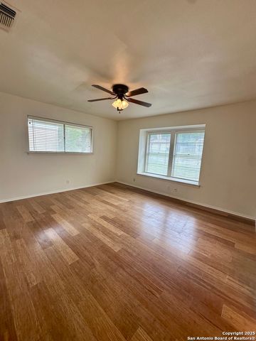 939 Serenade, San Antonio, TX 78213