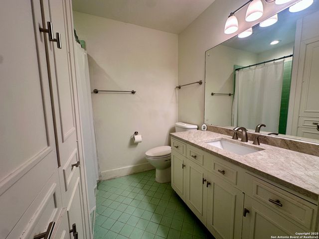 939 Serenade, San Antonio, TX 78213
