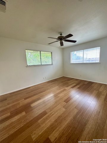 939 Serenade, San Antonio, TX 78213