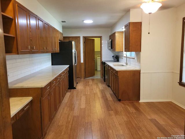 939 Serenade, San Antonio, TX 78213