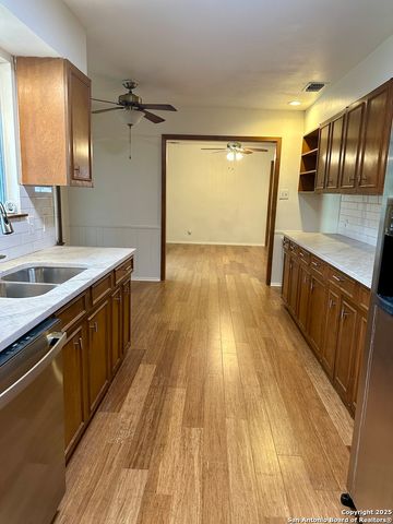 939 Serenade, San Antonio, TX 78213