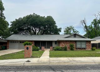939 Serenade, San Antonio, TX 78213