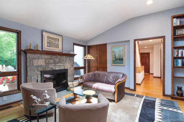 353 Mountain Road, Irvington, NY 10533