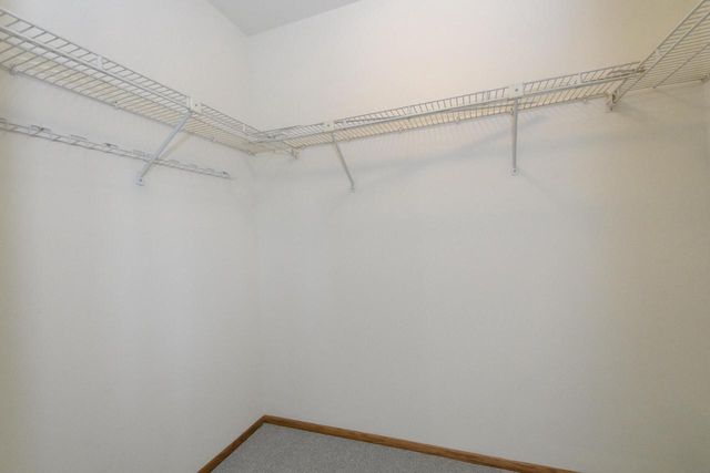 W132N8130 Danell DRIVE, Menomonee Falls, WI 53051