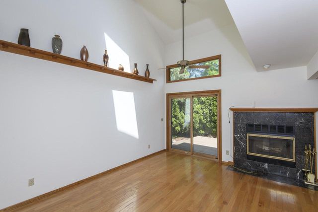 W132N8130 Danell DRIVE, Menomonee Falls, WI 53051