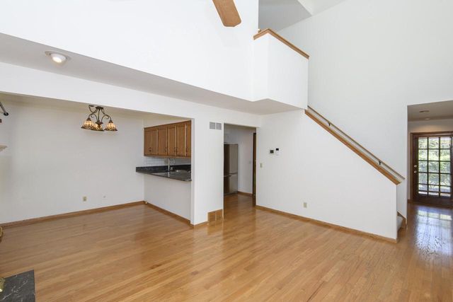 W132N8130 Danell DRIVE, Menomonee Falls, WI 53051