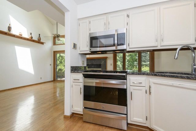 W132N8130 Danell DRIVE, Menomonee Falls, WI 53051