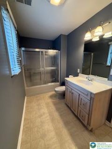 1607 Briarwood Lane A, Bethlehem City, PA 18020