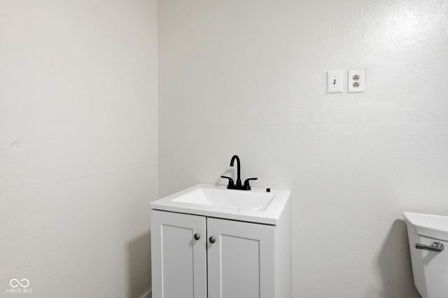 3020 N County Road 800 E, Brownsburg, IN 46112