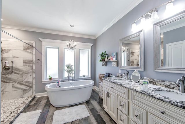 100, 102 Pasture Court, Thibodaux, LA 70301