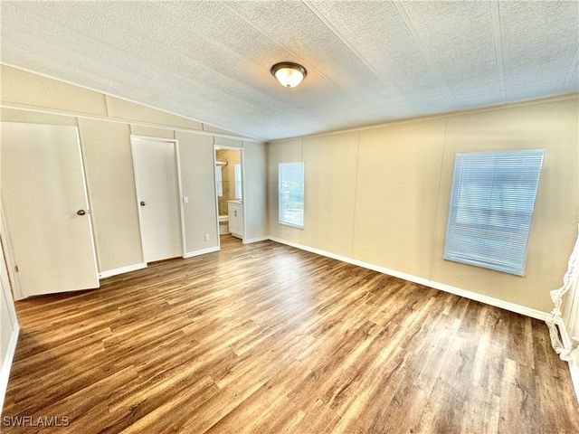 1252 Henderson Creek DR, Naples, FL 34114