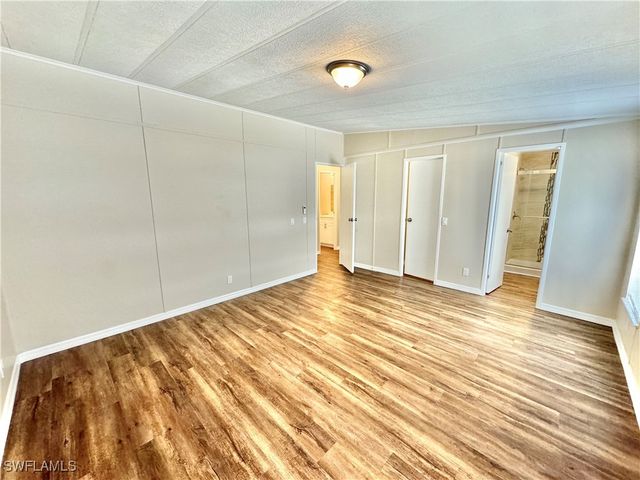 1252 Henderson Creek DR, Naples, FL 34114