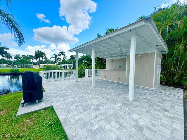 1252 Henderson Creek DR, Naples, FL 34114
