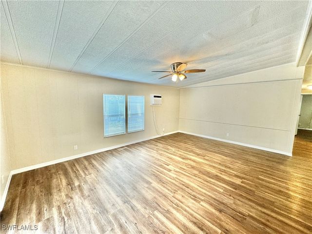 1252 Henderson Creek DR, Naples, FL 34114