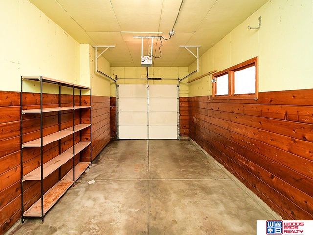 2728 S 44th Street, Lincoln, NE 68506