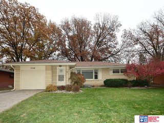2728 S 44th Street, Lincoln, NE 68506