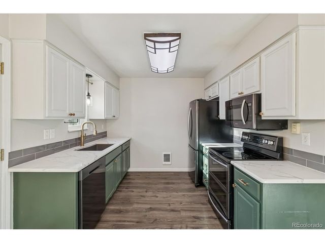 4640 S Garrison St, Littleton, CO 80123