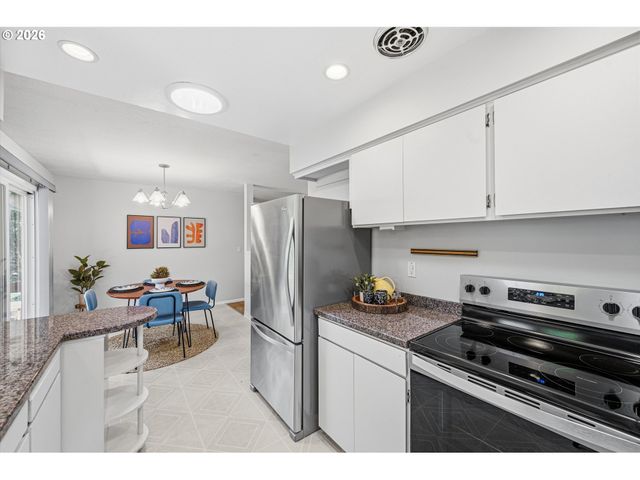 11021 Sw 59TH Ave, Portland, OR 97219