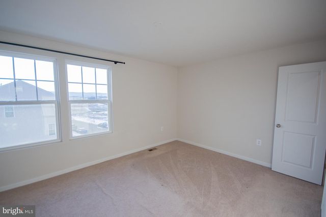 10 CAPITOL MEWS, Ranson, WV 25438