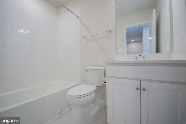 10 CAPITOL MEWS, Ranson, WV 25438