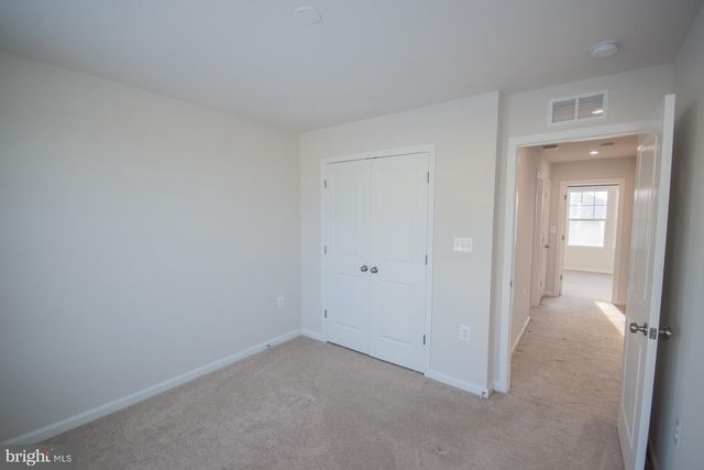 10 CAPITOL MEWS, Ranson, WV 25438