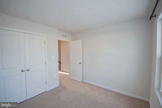 10 CAPITOL MEWS, Ranson, WV 25438