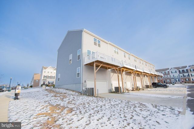 10 CAPITOL MEWS, Ranson, WV 25438