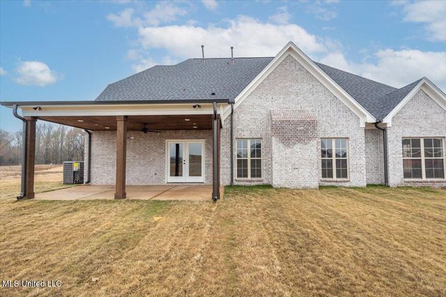 1722 Baisley Drive, Nesbit, MS 38651