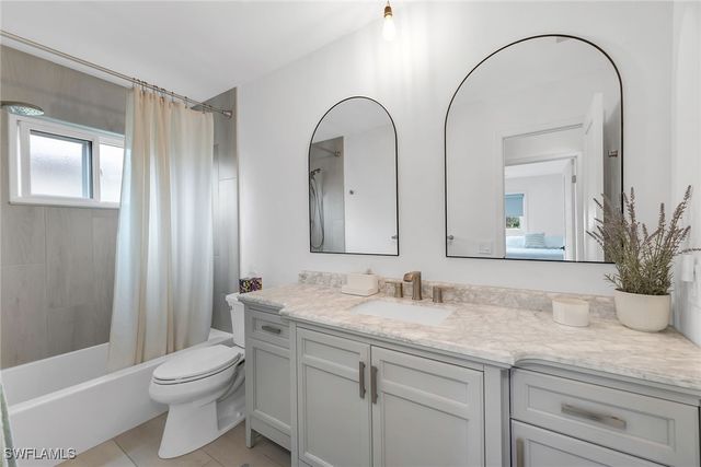 280 Ibis ST, Fort Myers Beach, FL 33931