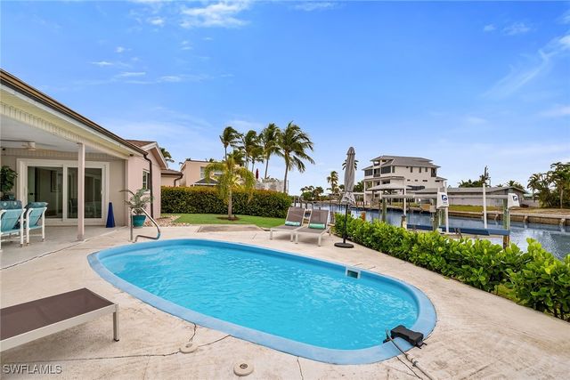 280 Ibis ST, Fort Myers Beach, FL 33931