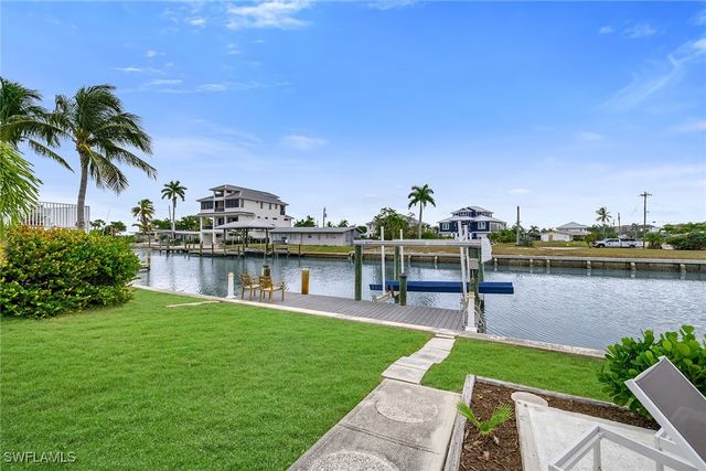 280 Ibis ST, Fort Myers Beach, FL 33931