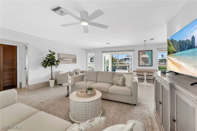 280 Ibis ST, Fort Myers Beach, FL 33931