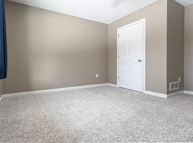 301 13th Street NE, Milaca, MN 56353